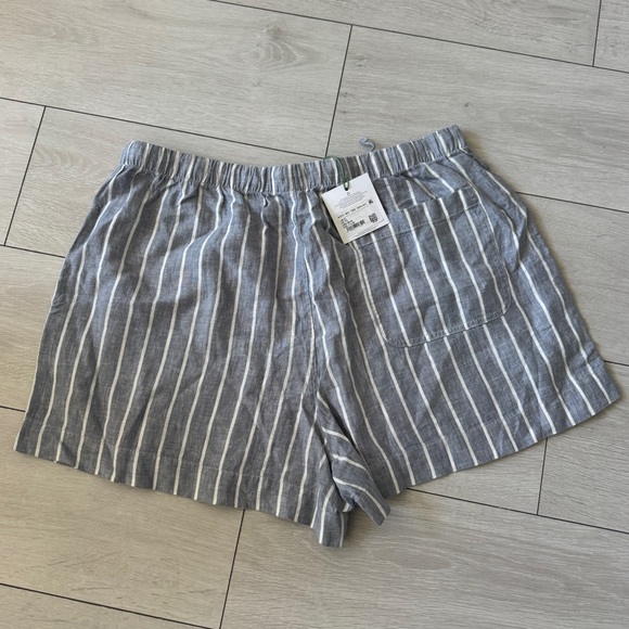 Line Gray Striped Women's Shorts - Picture 2 of 4